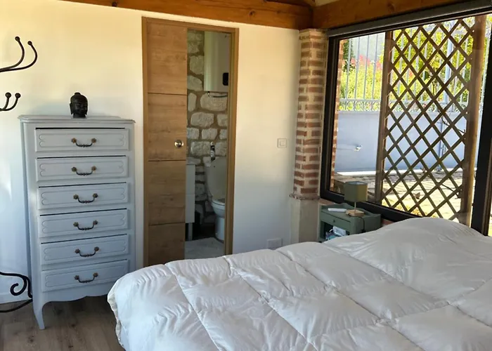 Le Clos Des Oiseaux Couette-café 3*