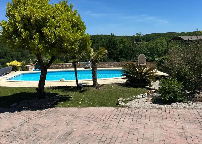 Couette-café Le Clos Des Oiseaux 3*